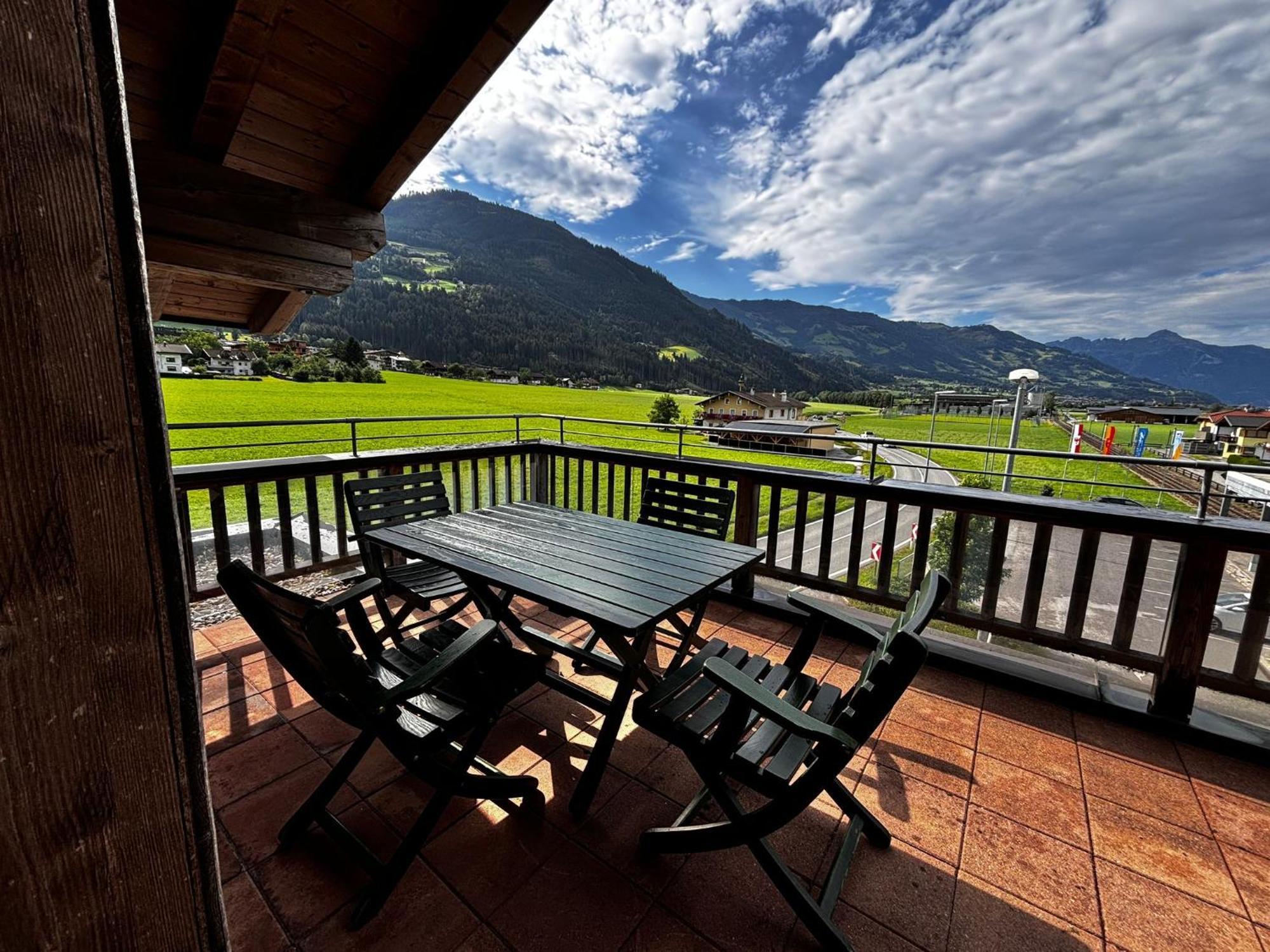 Apart Hartl Ried im Zillertal Exteriör bild